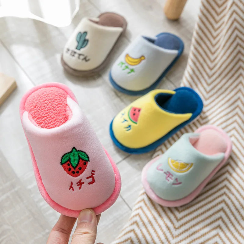 Chaussons enfant chauds et antidérapants